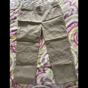 NWOT Stehmann Khaki Light Brown Capris 10